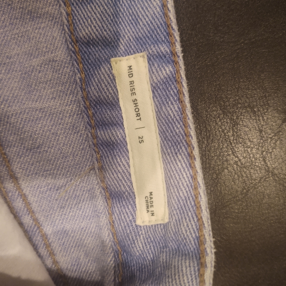 Pacsun Distressed Mid-Rise Denim Shorts - Picture 9 of 10